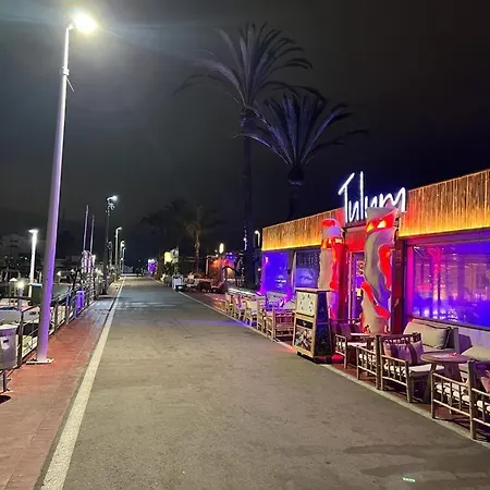 1st Line Paseo Maritimo En El Puerto Deportivo De * 마르베야