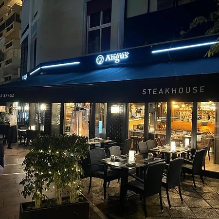 1st Line Paseo Maritimo En El Puerto Deportivo De *