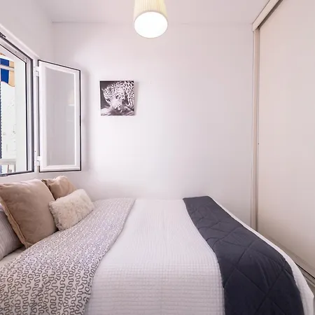 1st Line Paseo Marítimo En El Puerto Deportivo De *