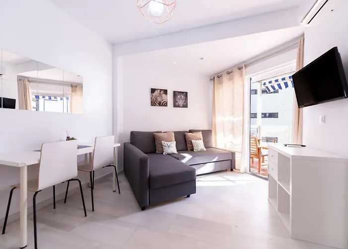 Apartament 1st Line Paseo Maritimo En El Puerto Deportivo De *