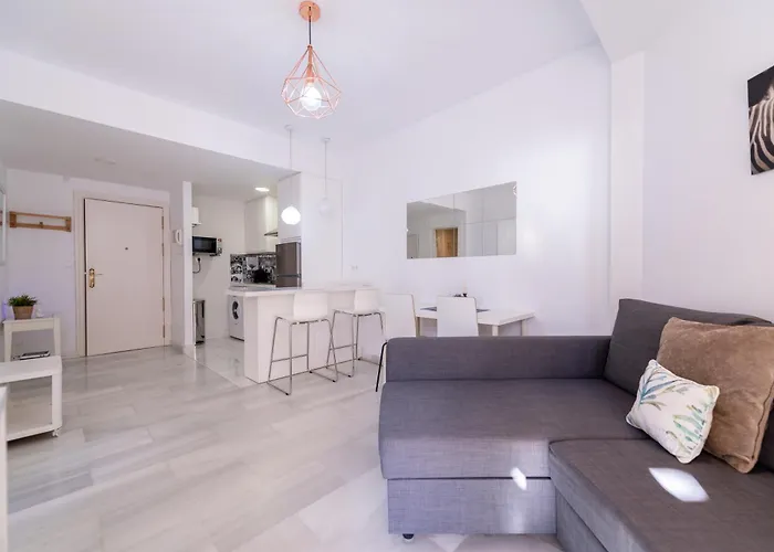 1st Line Paseo Maritimo En El Puerto Deportivo De Apartament Marbella